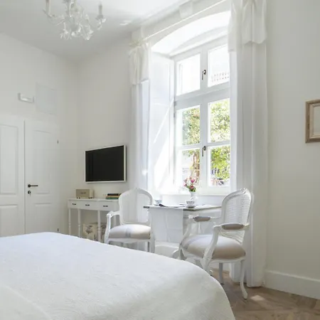 Gostinjska kuća The Byron 4*