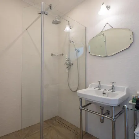 Gostinjska kuća The Byron 4*