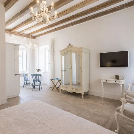 Maison d'hôtes The Byron 4*