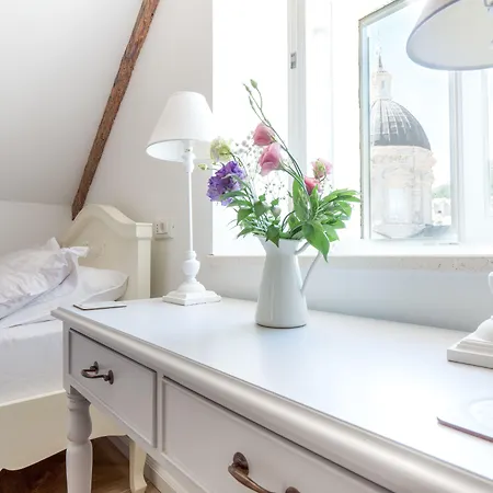 The Byron Gostinjska kuća