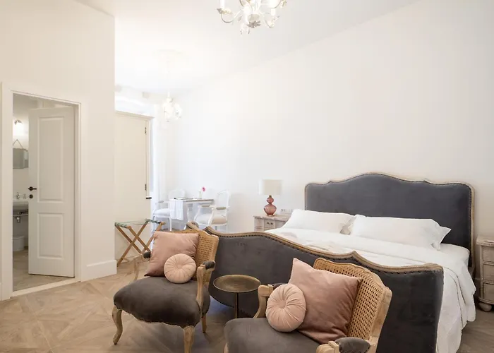 The Byron Guest house 4*