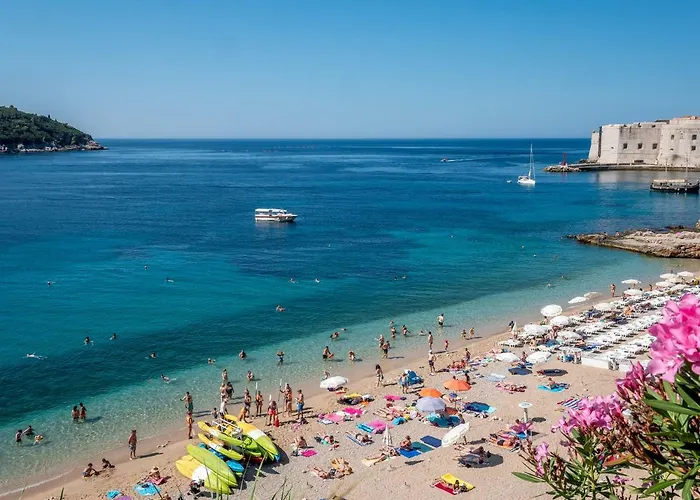 Guest house The Byron 4*